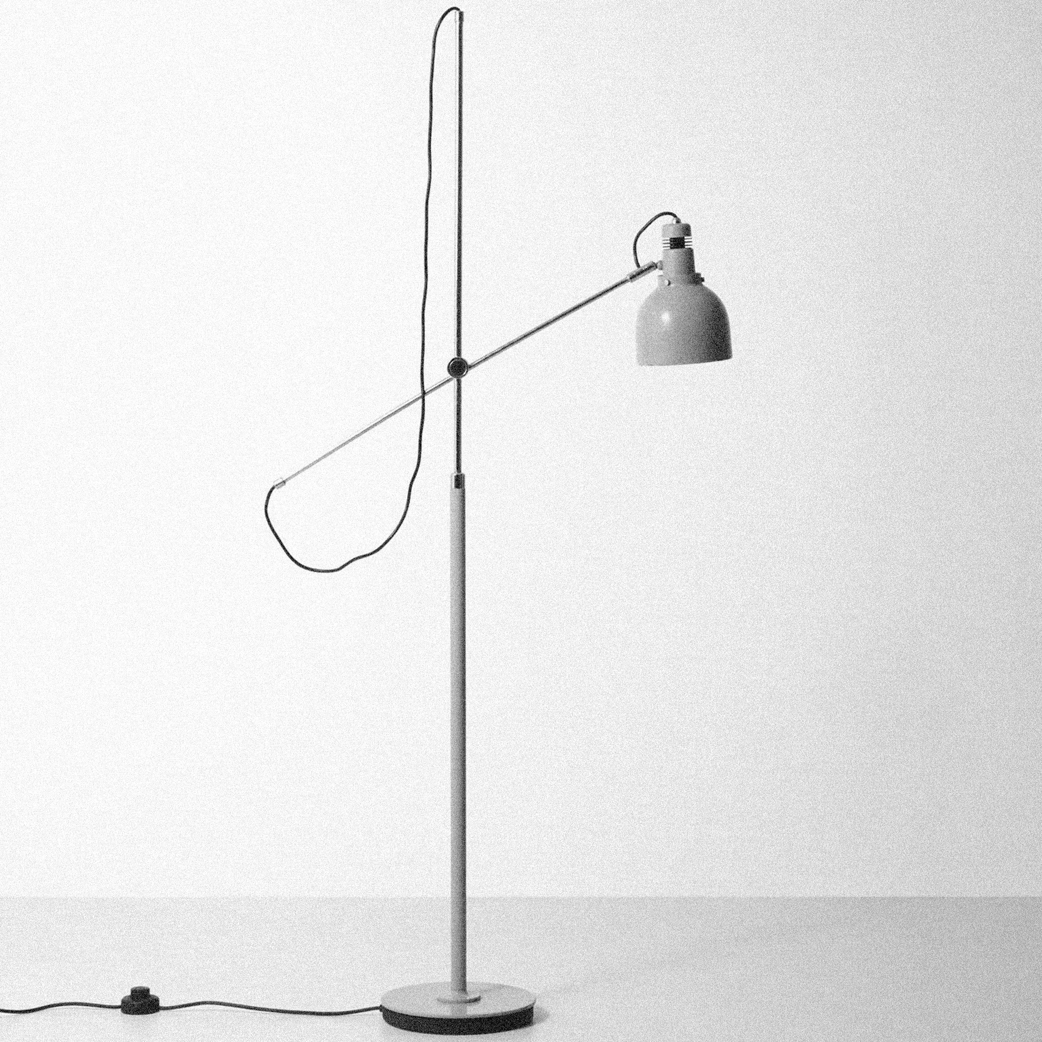 FA6473 FLOOR LAMP